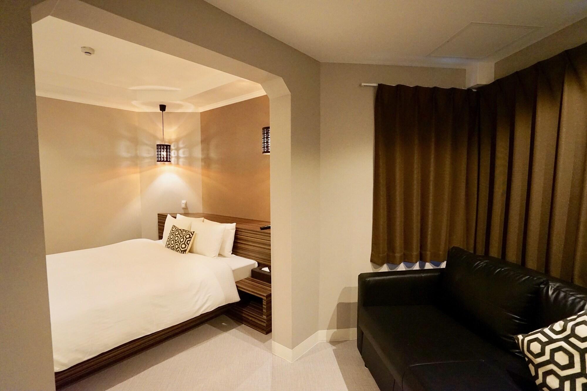 Hotel 88 Shinsaibashi Ōsaka Extérieur photo