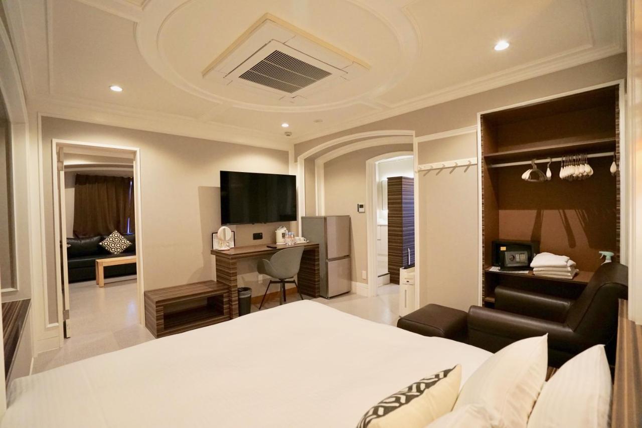 Hotel 88 Shinsaibashi Ōsaka Extérieur photo